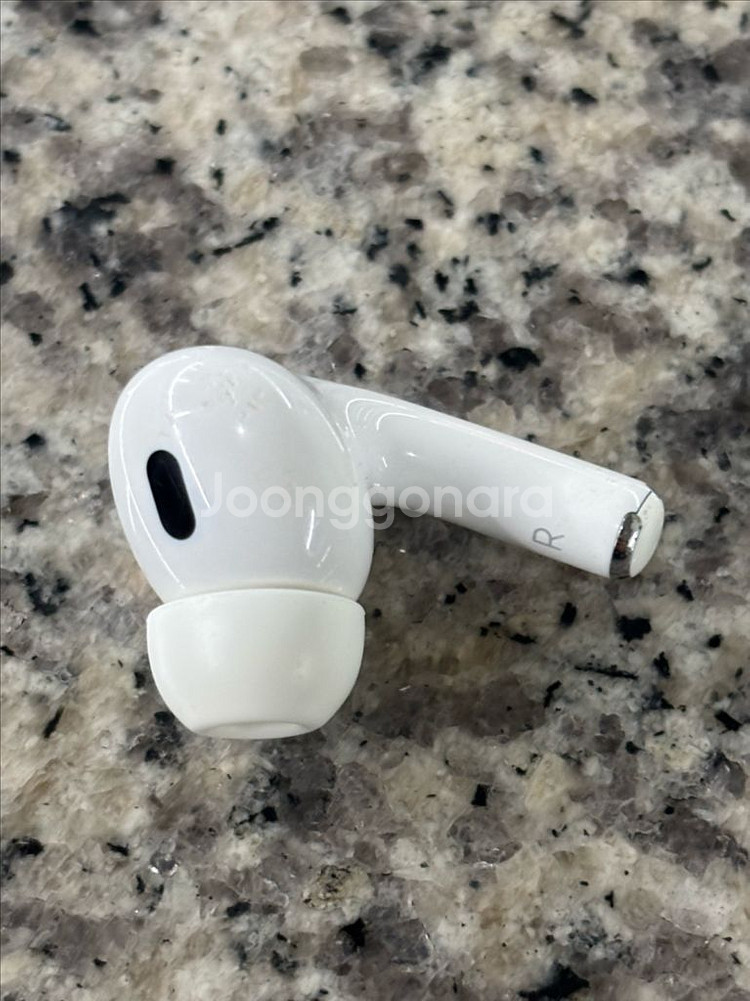 에어팟프로2 8핀 오른쪽 상태짱 급처분!!--1