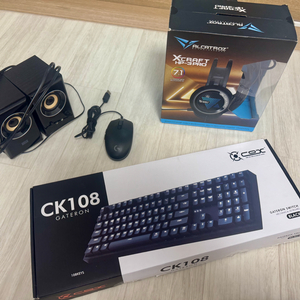 게이밍 세트 (키보드+헤드셋+마우스+스피커) 팝니다