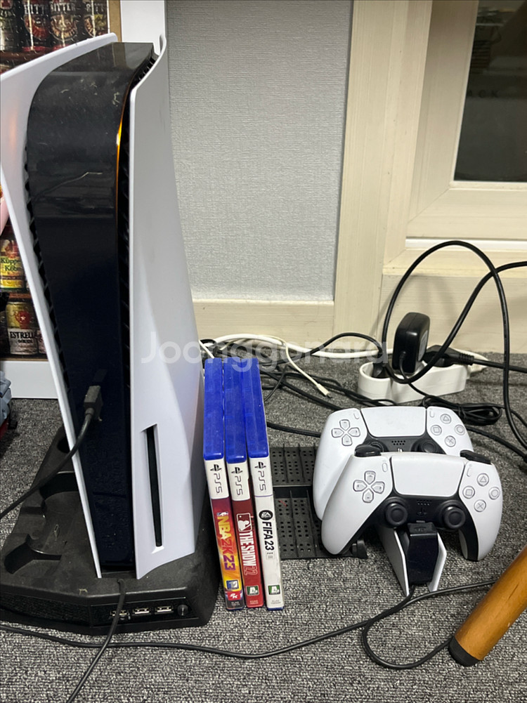 플스5 디스크에디션 세트 + 콘솔 + 디스크 3개 +거치대--0