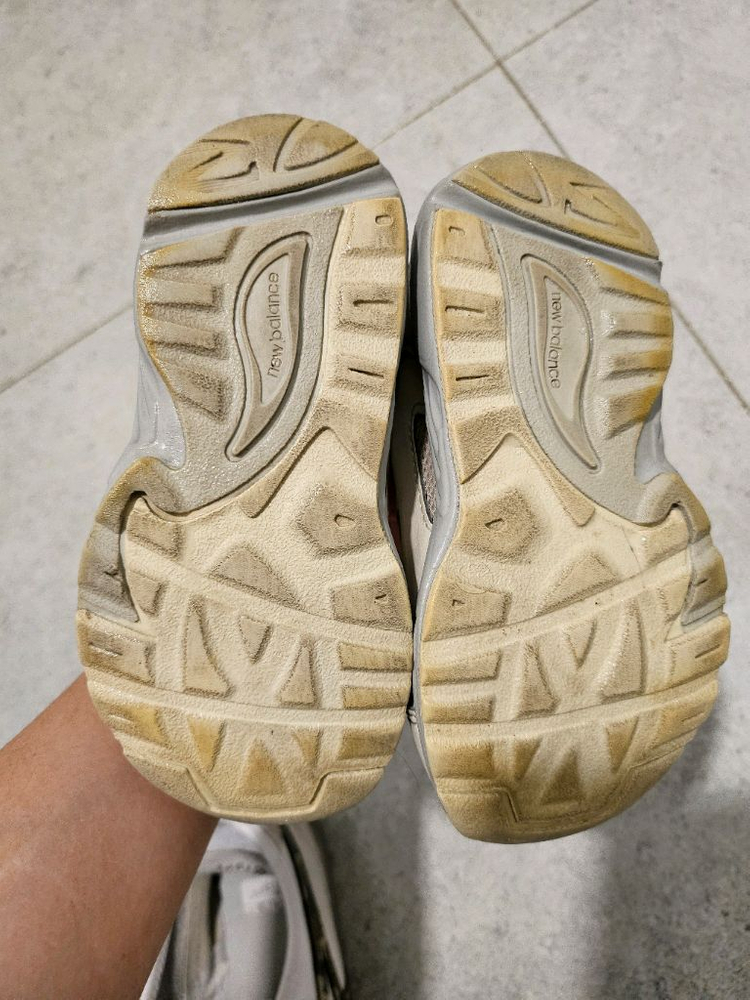 뉴발란스 878 145사이즈 아기운동화 이미지