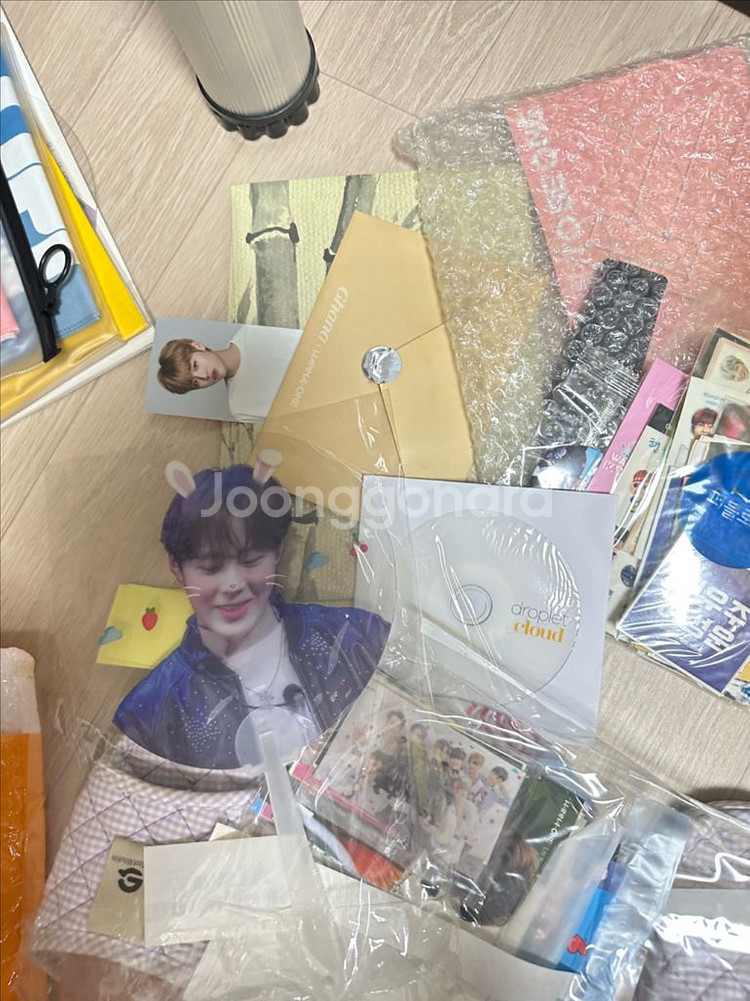 하성운 굿즈 일괄 판매--2