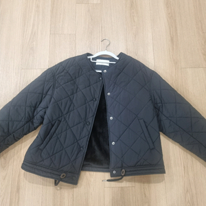 더브런치 퀼팅 자켓