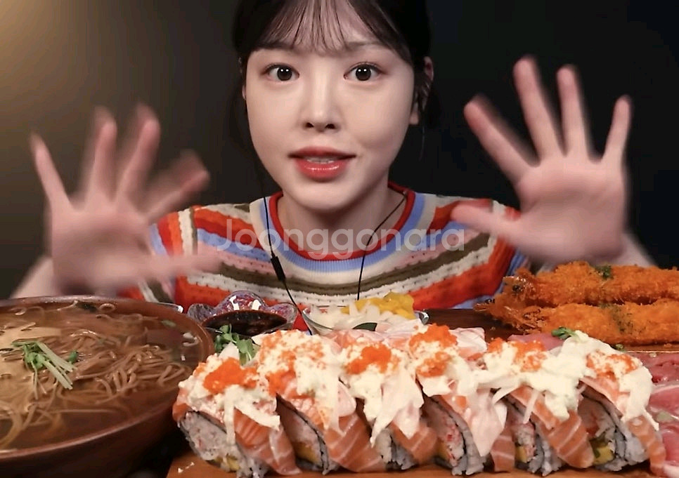 문복희 착용) 레인보우 스트라이프 반팔 니트 티셔츠 / 소솔마켓 애프터먼데이 소녀레시피 영앤리치 프렌치오브 육육걸즈--6