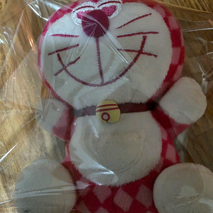 도라에몽 다이아몬드 체크 시팅 핑크 키링