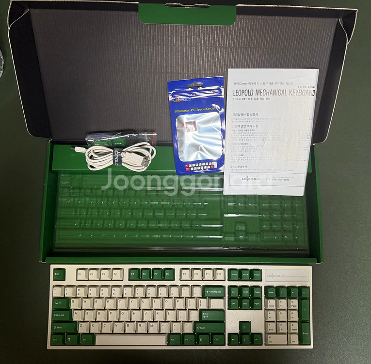 레오폴드 FC900R 영문 갈축 (한정판) 풀박(레드 esc키캡 새거 추가로 드림)--0