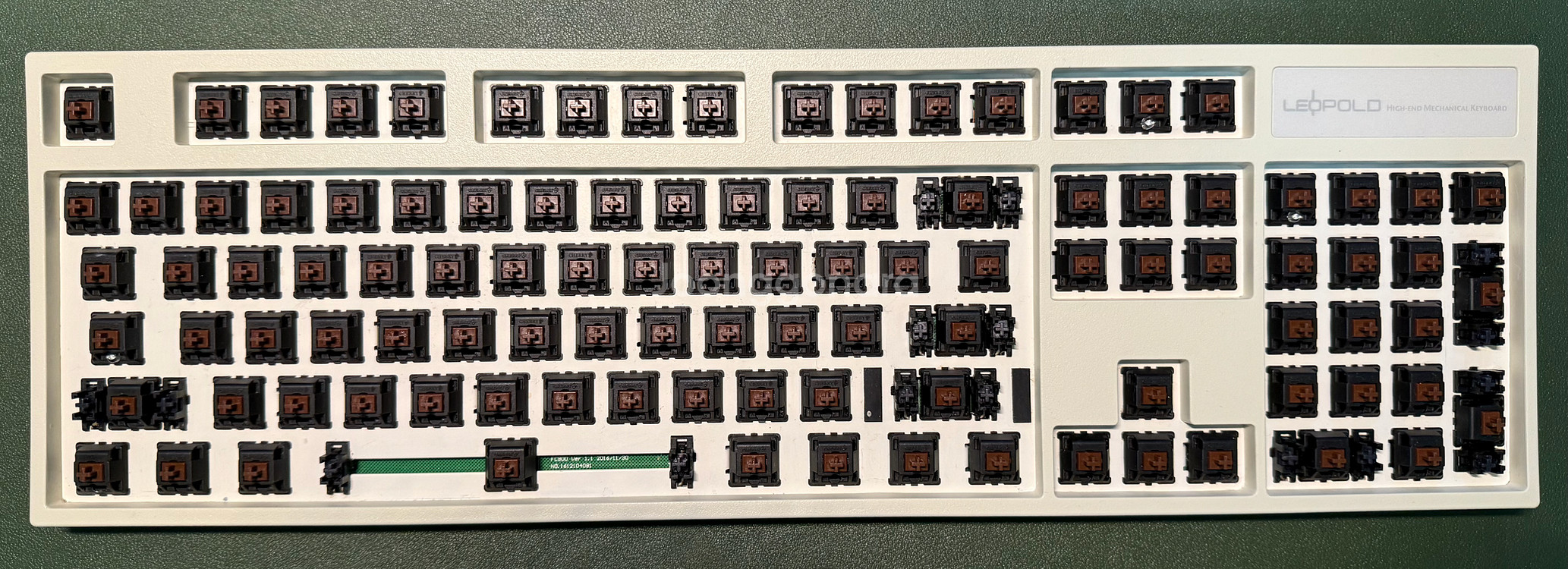 레오폴드 FC900R 영문 갈축 (한정판) 풀박(레드 esc키캡 새거 추가로 드림)--3