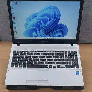 삼성 노트북 i5 (SSD384GB,윈도우11)