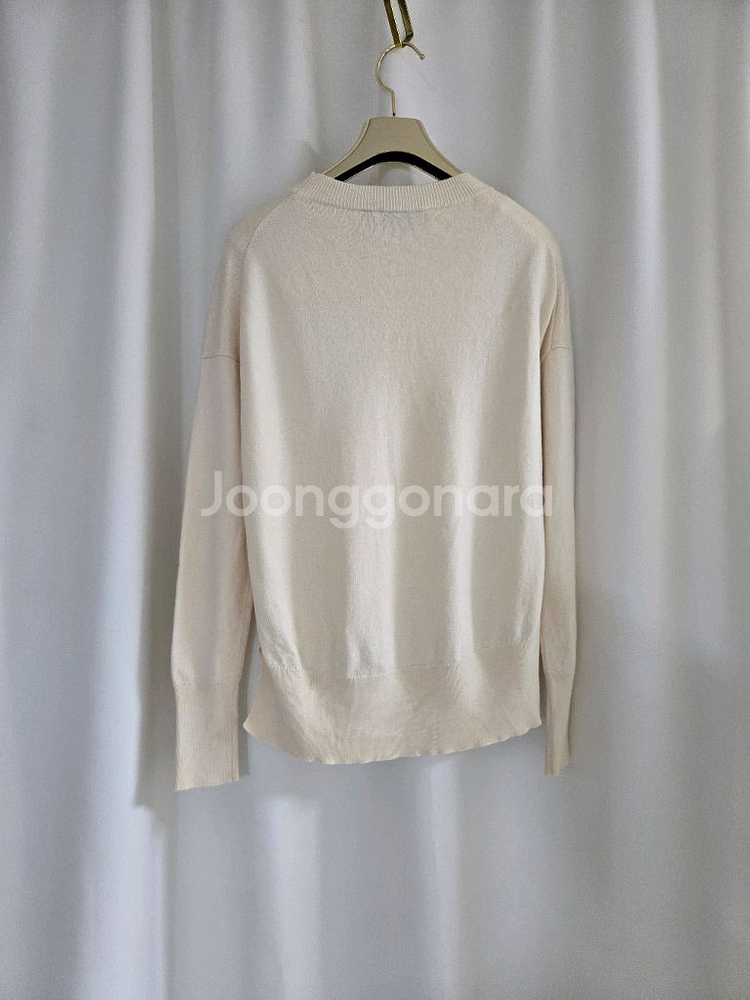 띠어리 아이보리 니트--4