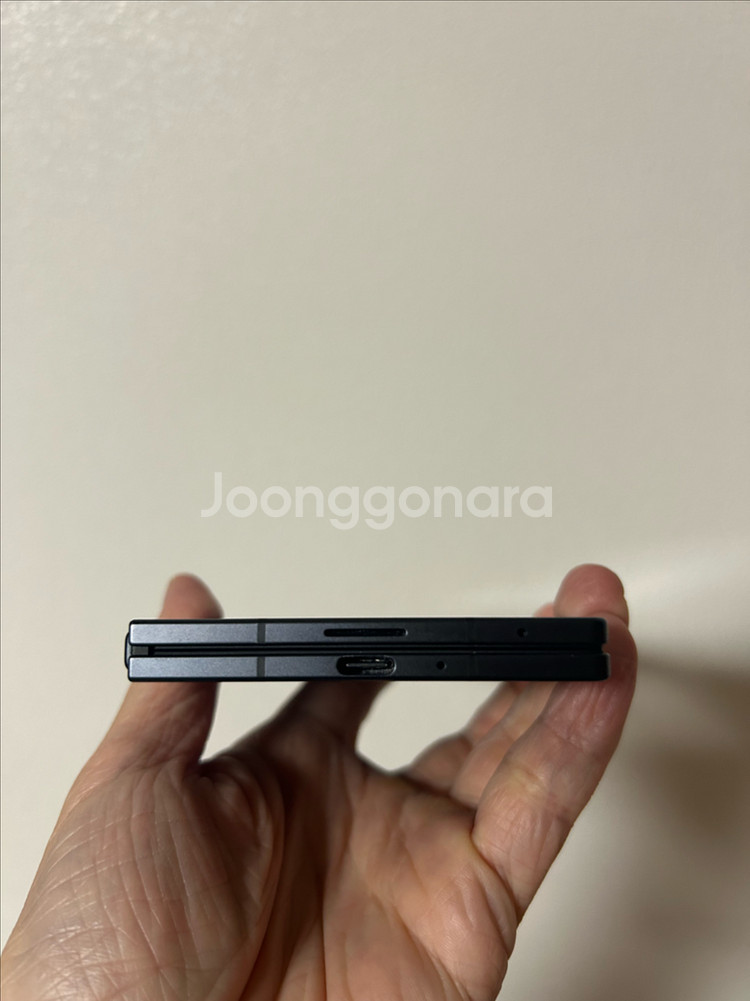 갤럭시Z폴드7 1Tb 1테라+정품케이스포함--4