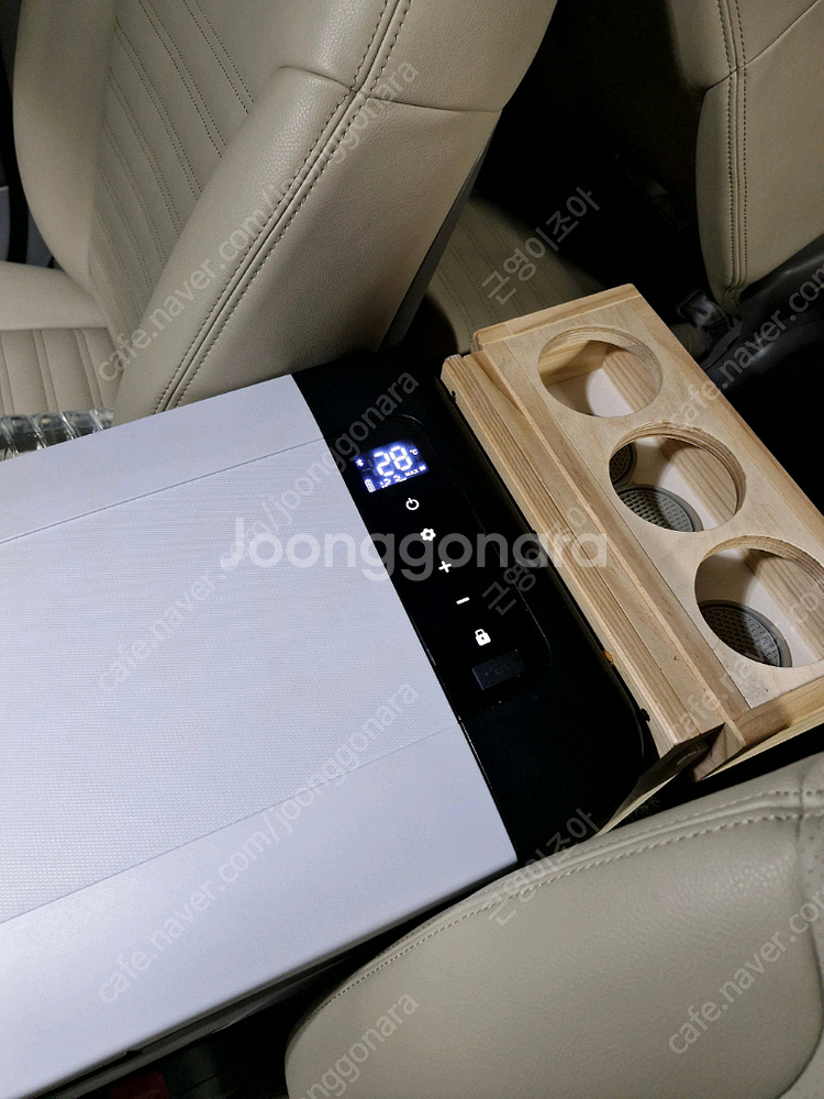 그랜드카니발 11인승 알피쿨 콘솔박스 팝니다--1