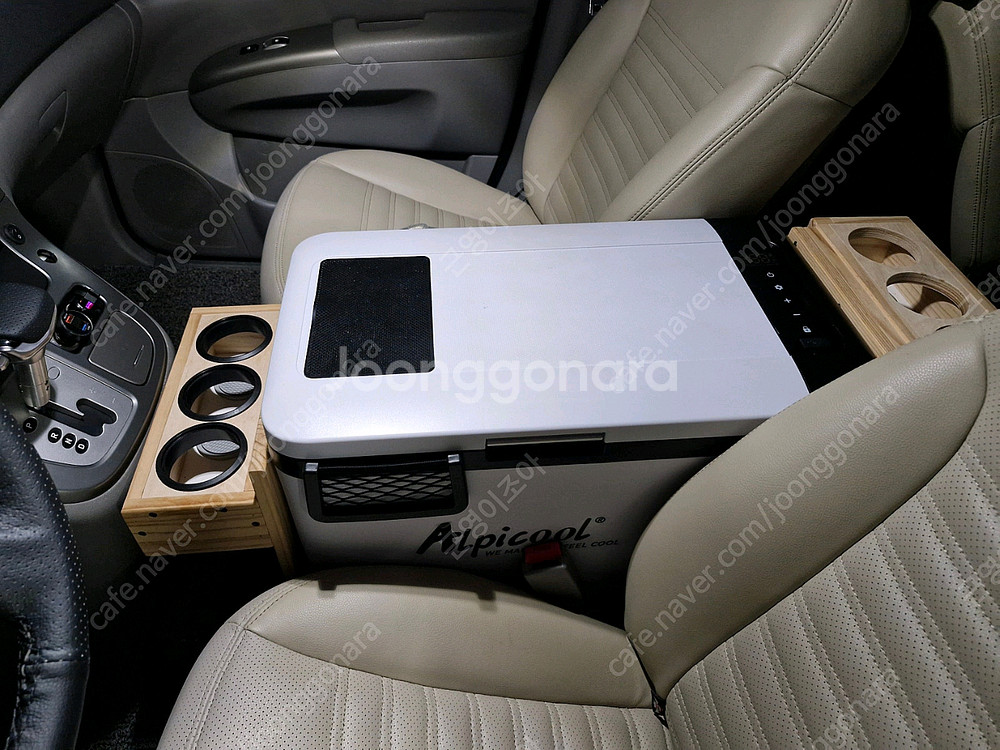 그랜드카니발 11인승 알피쿨 콘솔박스 팝니다--0