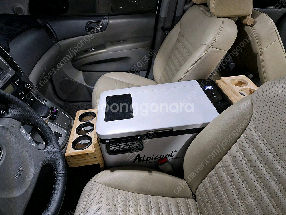 그랜드카니발 11인승 알피쿨 콘솔박스 팝니다--3