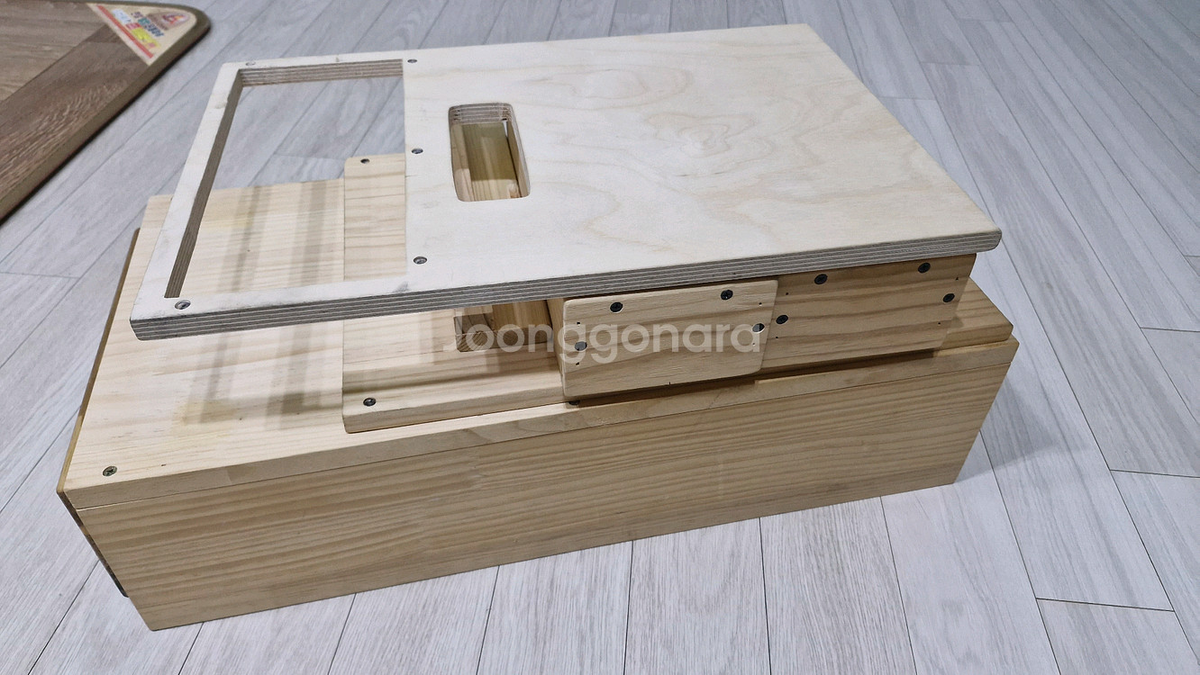 그랜드카니발 11인승 알피쿨 콘솔박스 팝니다--4