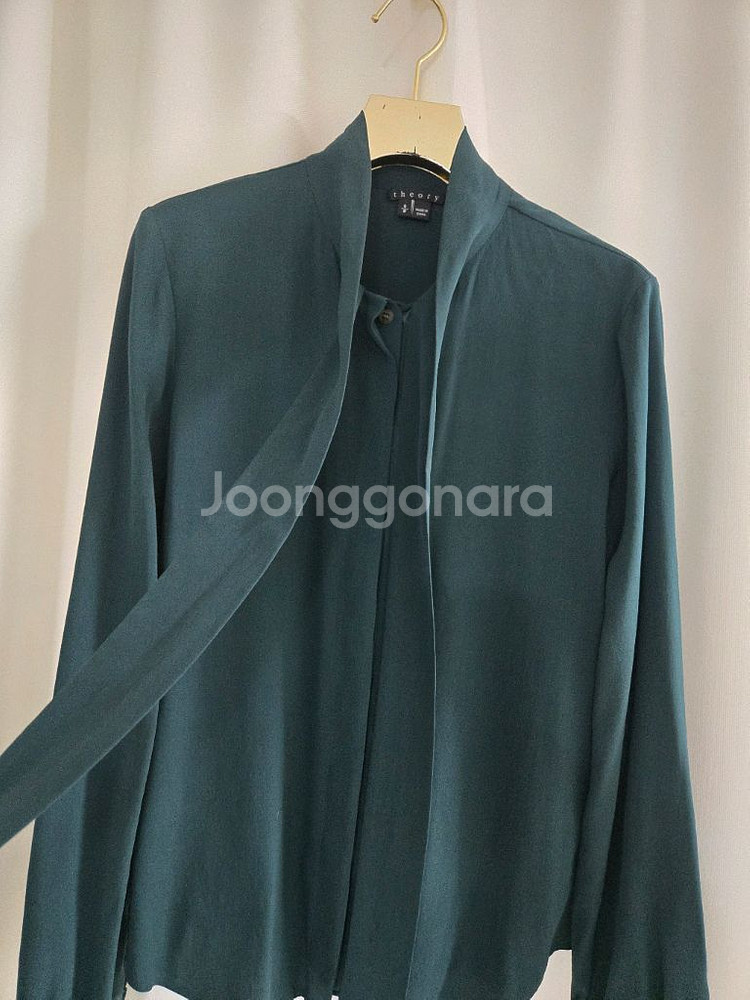 띠어리 실크 타이 블라우스--3