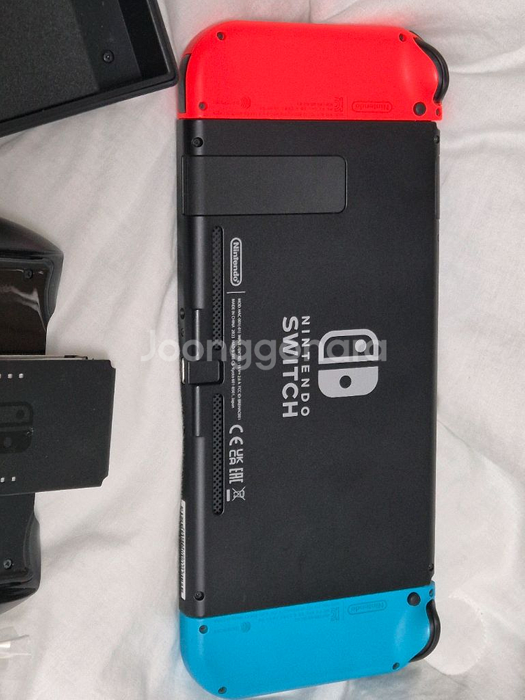 닌텐도 스위치1 네온블루 배터리개선판 택포팝니다.--3