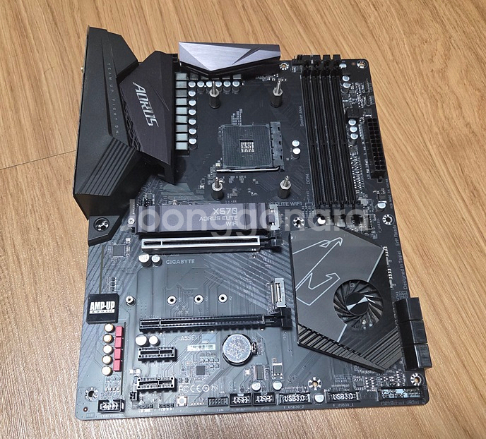 기가바이트 x570 AORUS ELITE WIFI 메인보드 X570A--0