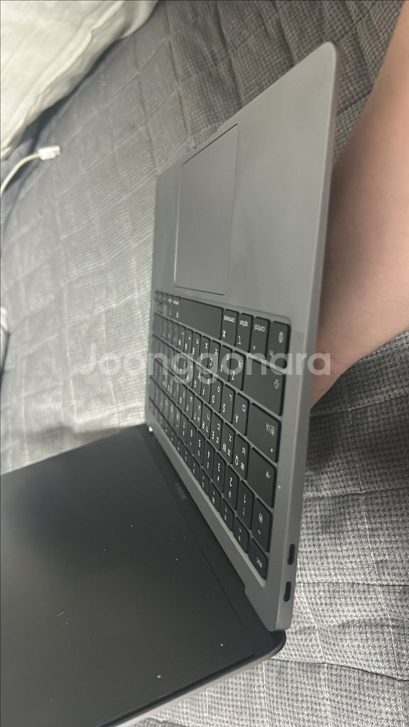 맥북 에어 M4 15인치 8GB/256GB--13