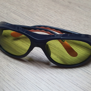 CO2 레이저 보안경 오토스 (OTOS) L-707V (3만원)