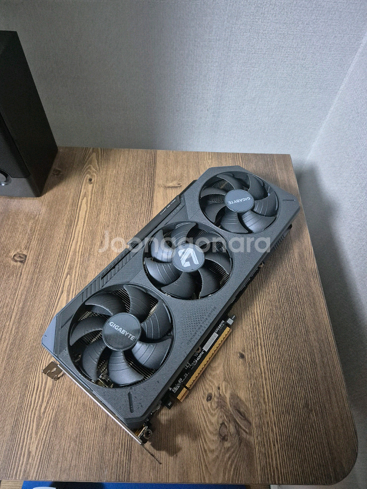 기가바이트 rx9070xt gaming oc 팝니다--0