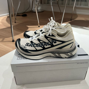 살로몬 마르지엘라 새상품 240mm 판매 이미지