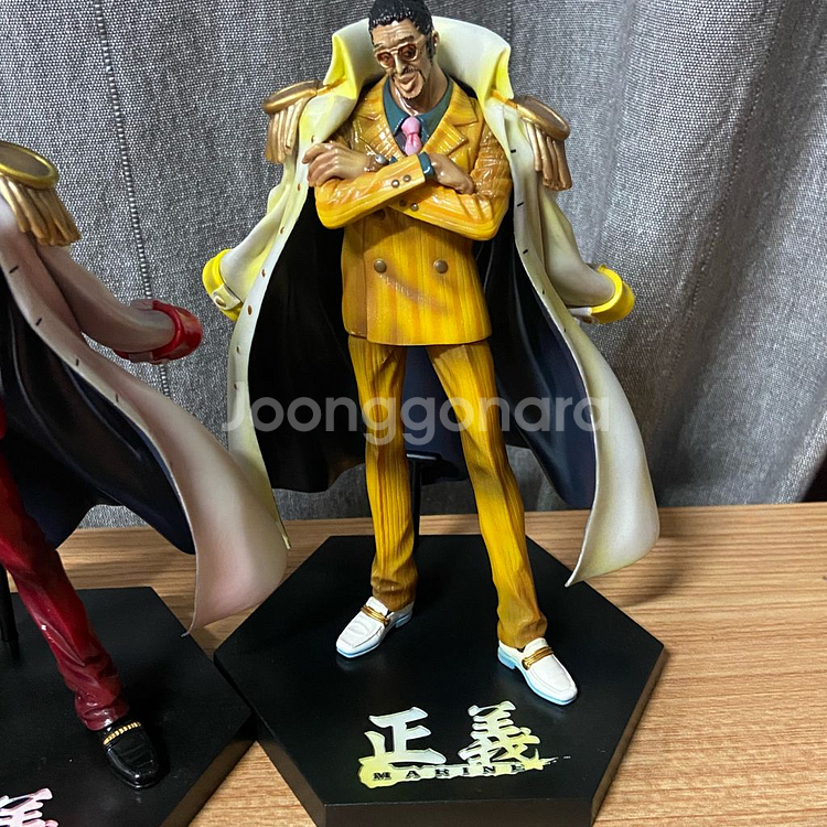 [리페인트] 원피스 해군 삼대장 피규어 반프레스토--3