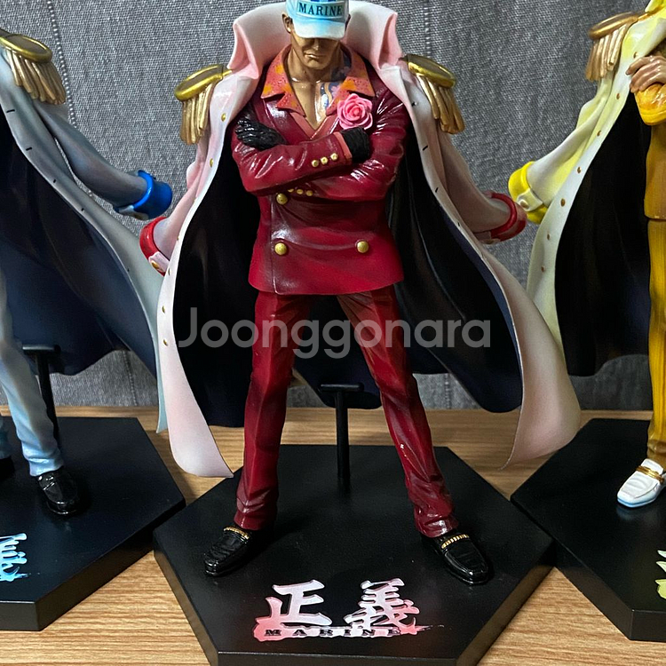 [리페인트] 원피스 해군 삼대장 피규어 반프레스토--2
