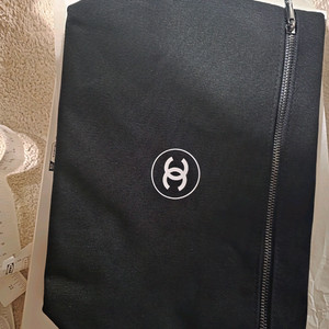 샤넬 뷰티 블랙 파우치 지퍼 클러치 백