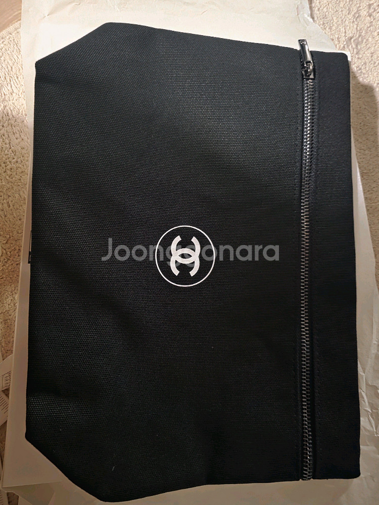 샤넬 뷰티 블랙 파우치 지퍼 클러치 백--1