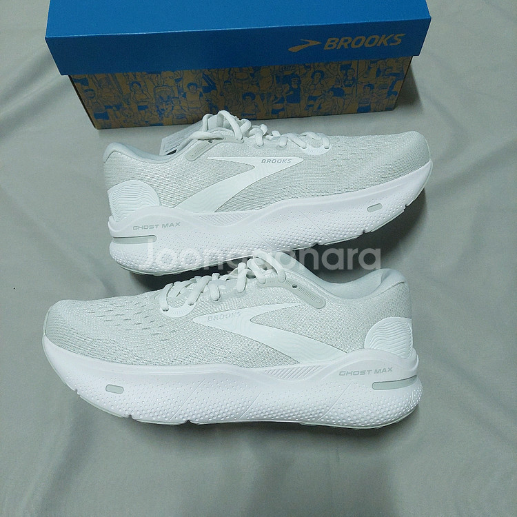 브룩스 남성 러닝화 고스트맥스1 새것 255 팝니다/글리세린/아드레날린/런닝화--5