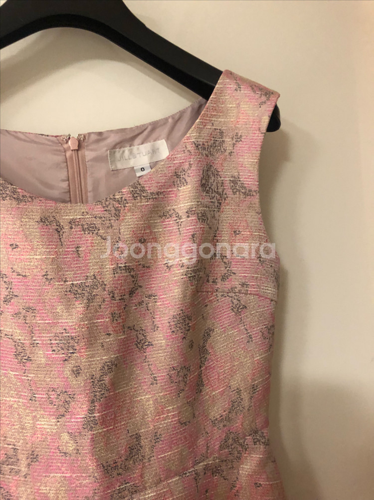 질스튜어트 바비 햅번 자카드 플레어 민소매 나시 원피스 슬리브리스파티룩 생일룩 결혼식 하객룩--3