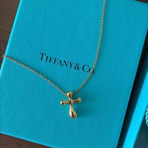 정품 티파니앤코 18k 목걸이입니다(골드컬러)