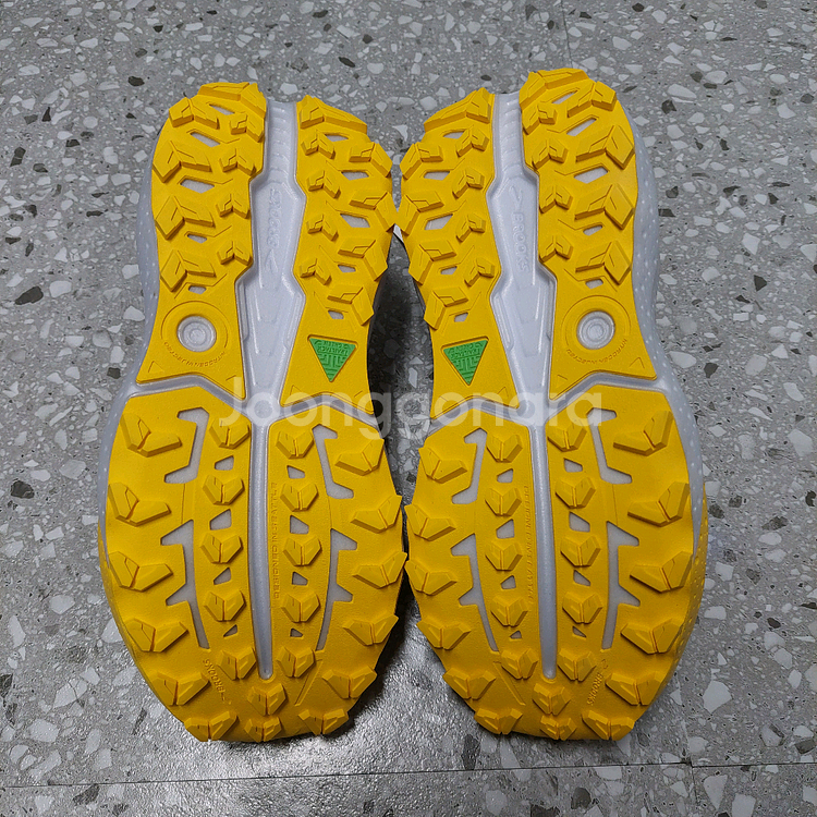 브룩스 여성 트레일 러닝화 칼데라7 새제품 220 230 235 240 팝니다--4