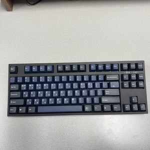 레오폴드 FC750RBT 적축