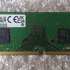 삼성 DDR4 16GB 3200클럭 1개 팝니다.