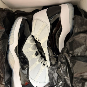 나이키 에어 조던 11 레트로 콩코드 2018 미사용 박스 소장품 이미지