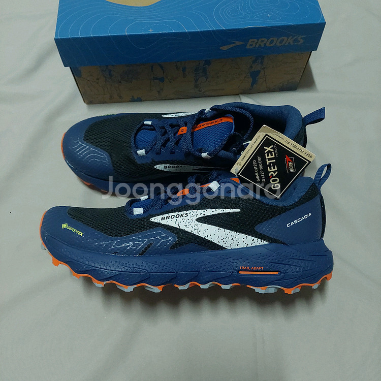 브룩스 남성 트레일 러닝화 캐스캐디아17 GTX 고어텍스 260 새제품 팝니다/ 아드레날린 칼데라 글리세린--0