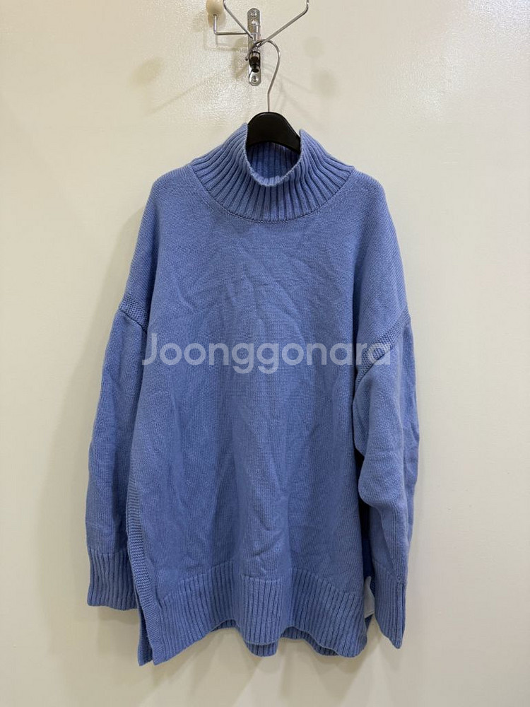 코스 옆절개 터틀넥 스웨터 정품--0