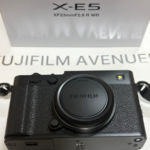 후지필름 x-e5 블랙 바디킷 S급 500컷