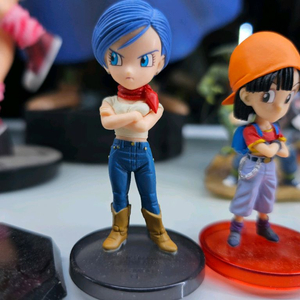 드래곤볼 월콜 부르마 피규어 팝니다.