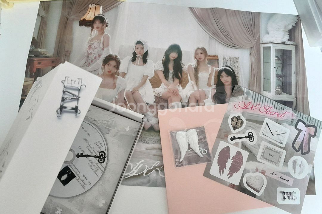 아이브 시크릿 레이 앨범 포카4장과 개봉앨범4종--1