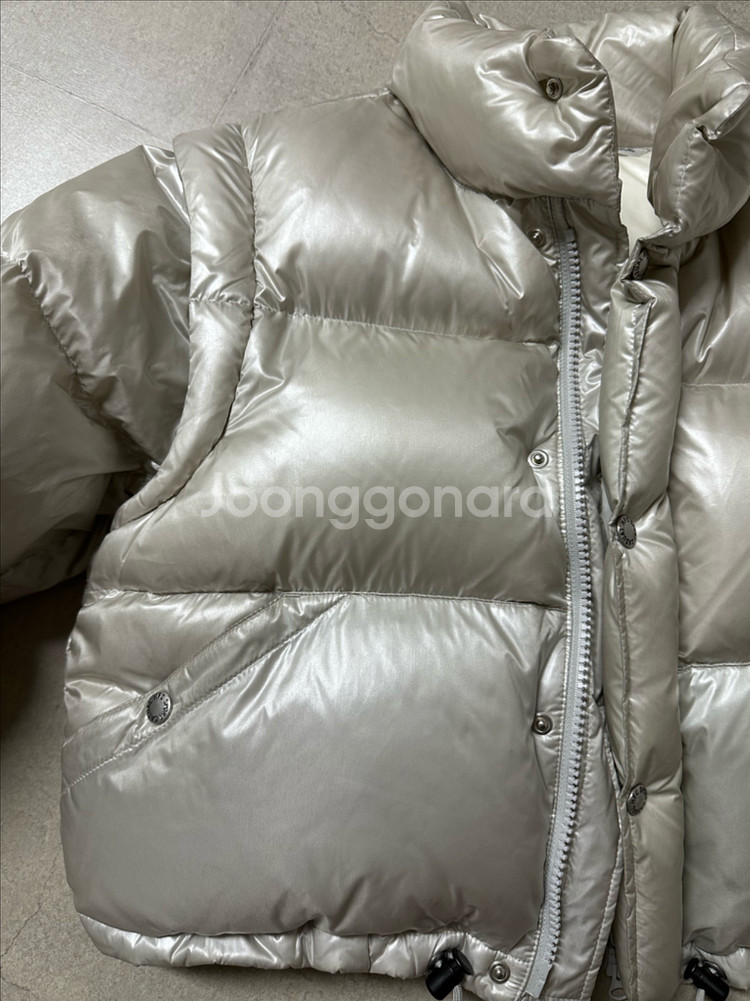 헤리티지플로스 패딩 21fw 크림색상--2