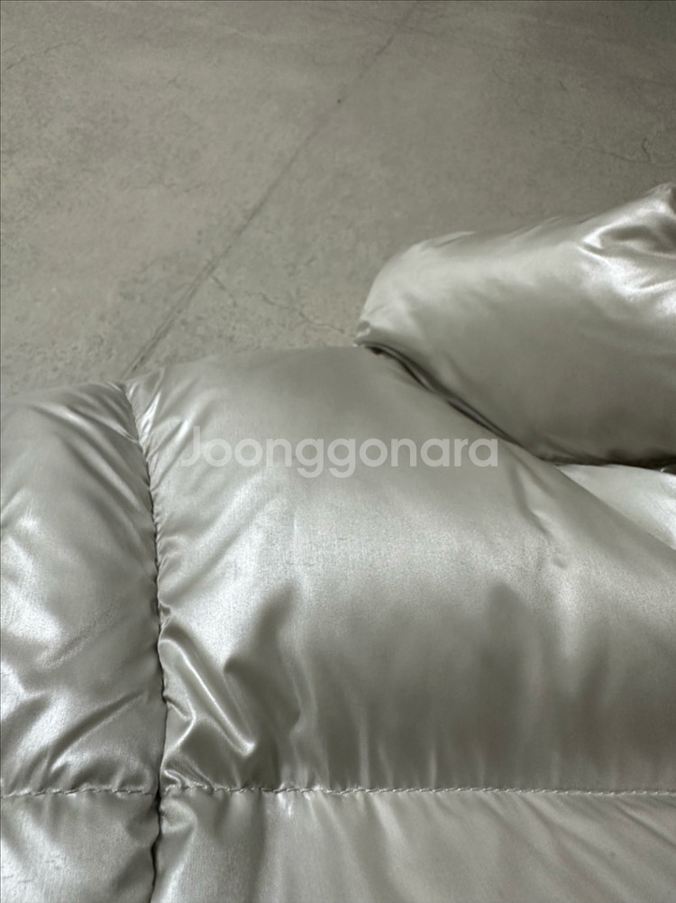 헤리티지플로스 패딩 21fw 크림색상--8