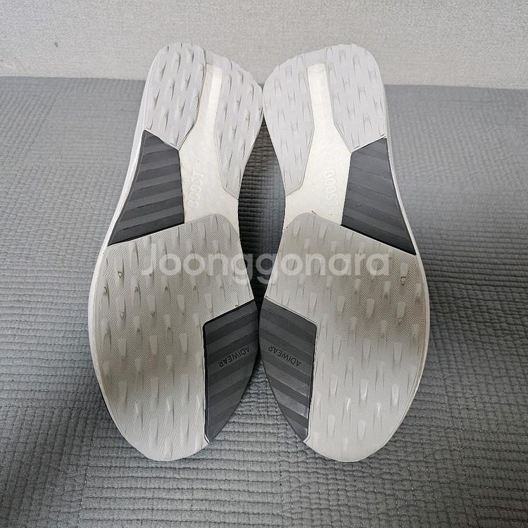 아디다스 부스트 런닝화 AVRYN--5