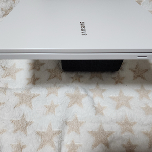 삼성노트북 NT550XDA. CPU celeron 6305. SSD250G