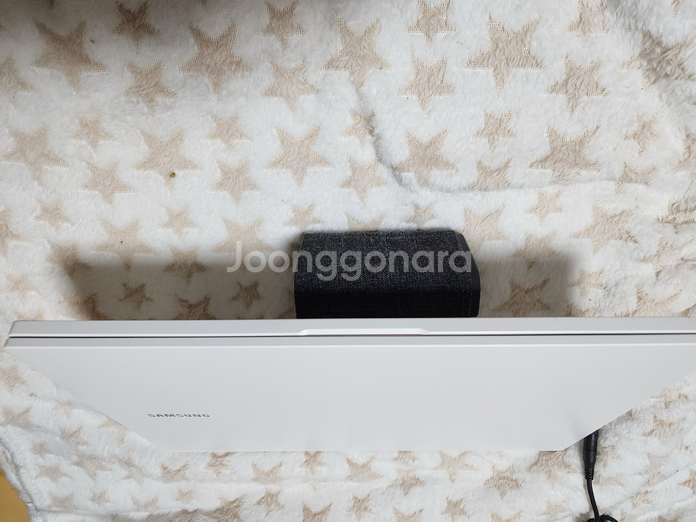 삼성노트북 NT550XDA. CPU celeron 6305. SSD250G--4