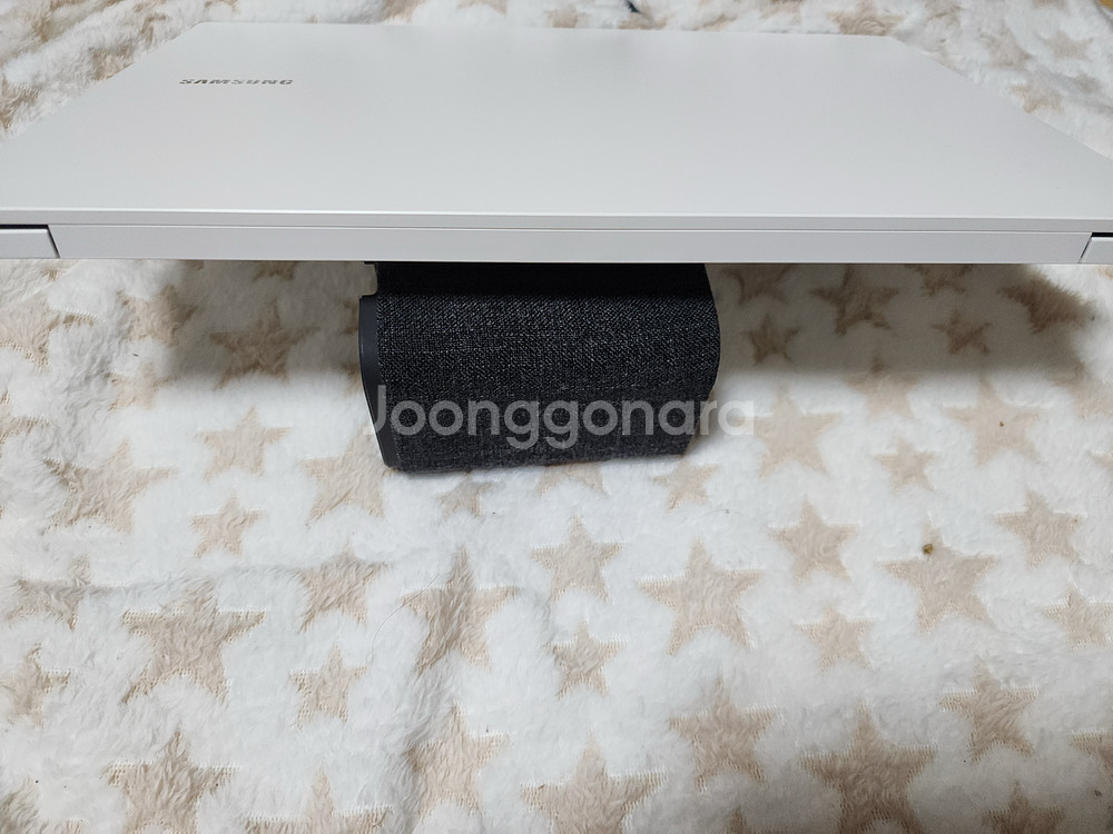 삼성노트북 NT550XDA. CPU celeron 6305. SSD250G--3