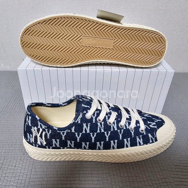 MLB 청키 운동화 뉴욕양키스--1