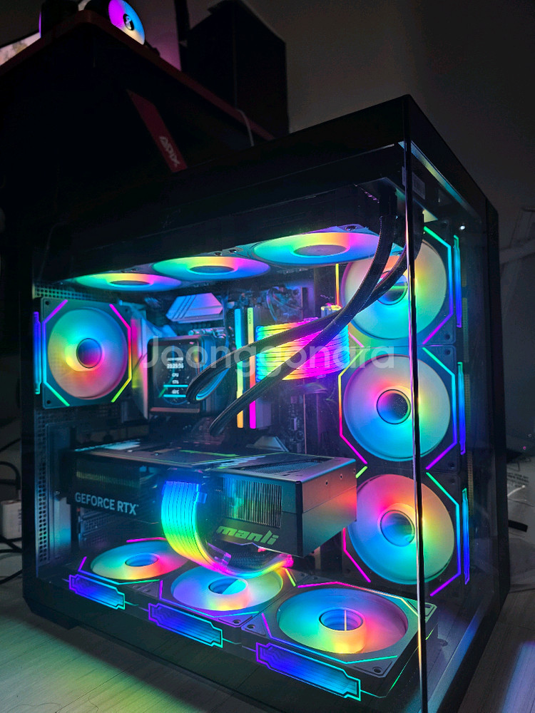 라이젠7 9800X3D RTX5070TI 본체 팝니다--1