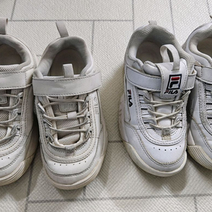 필라 운동화 2켤레(디스럽터/디스럽터 2) 180 사이즈 일괄판매