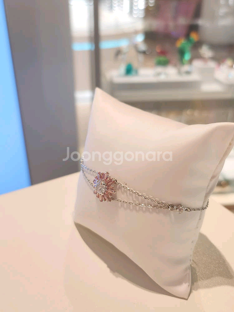 (새상품) 스와로브스키 팔찌--1